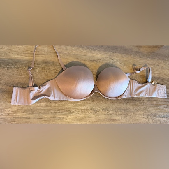 SKIMS Other - SKIMS Strapless Ultimate Push-up Bra